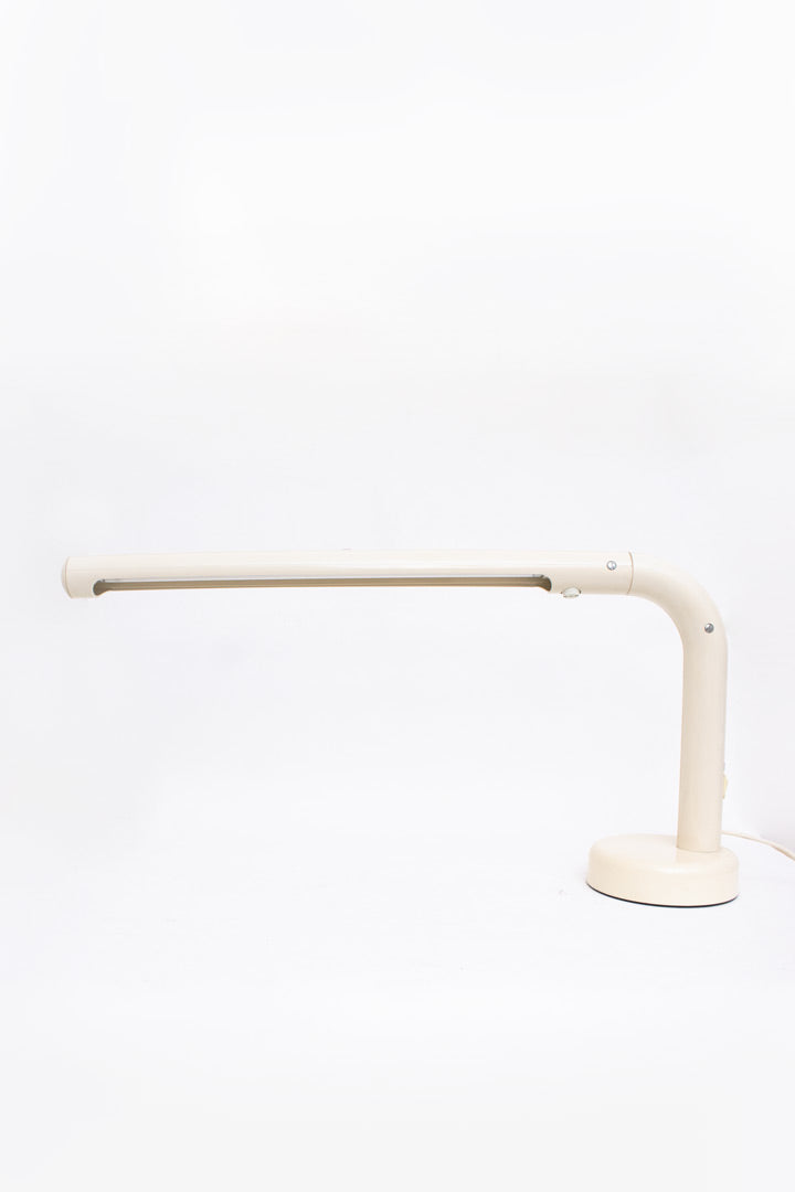 70's witte tube bureaulamp voor Atelje Lyktan