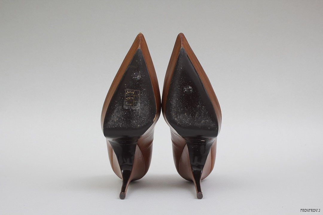 Bruin leren pointy Balenciaga pumps 37
