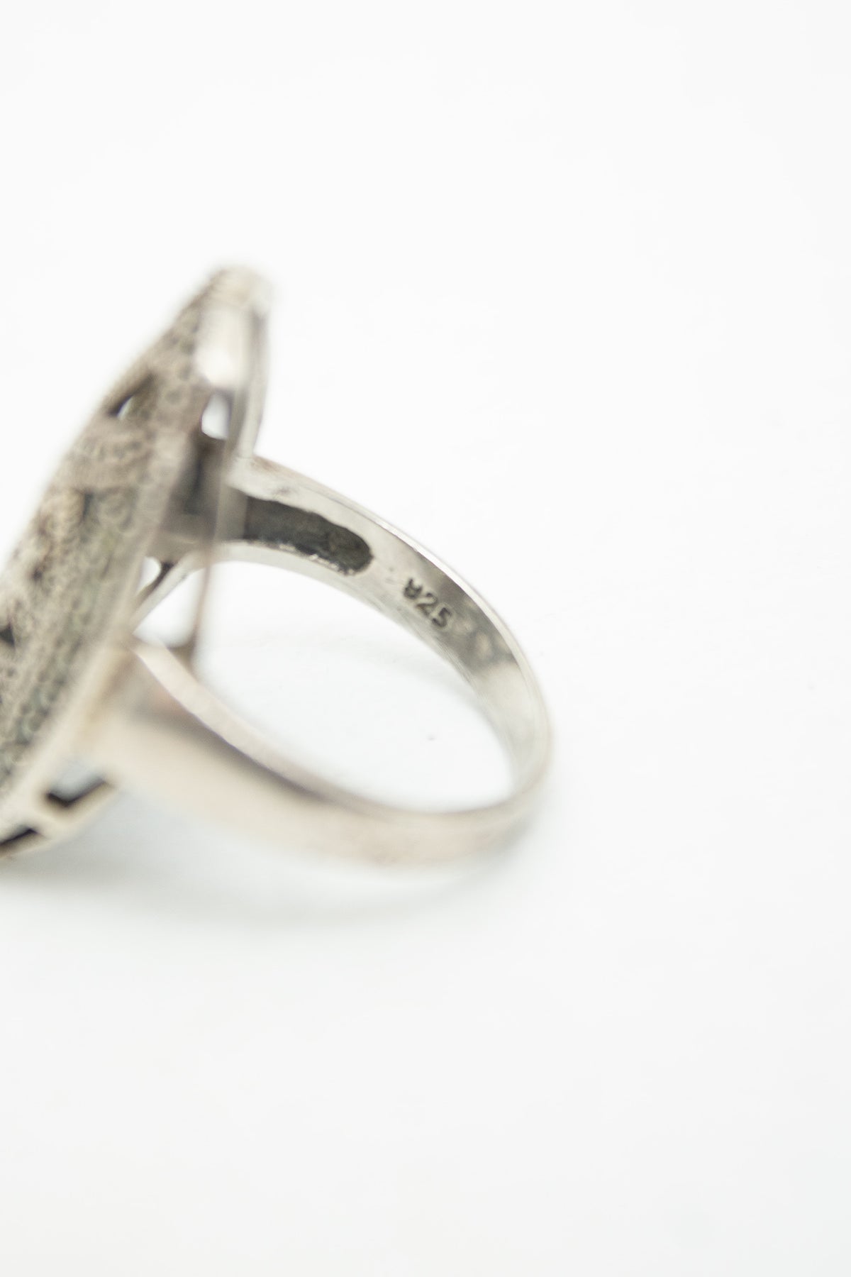  925 zilveren statement ring ingelegd met marcasiet