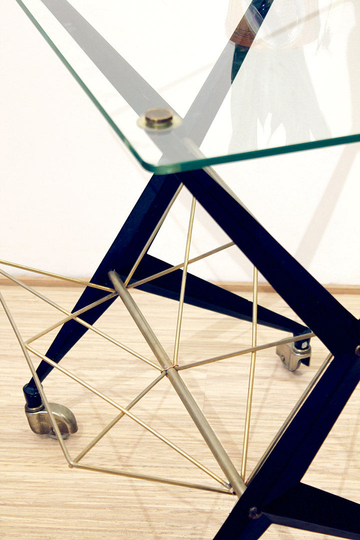 Angelo Ostuni x Frangi Milano bijzettafel
