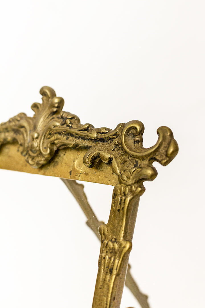 Antieke staande fotolijst van messing in Art Nouveau stijl