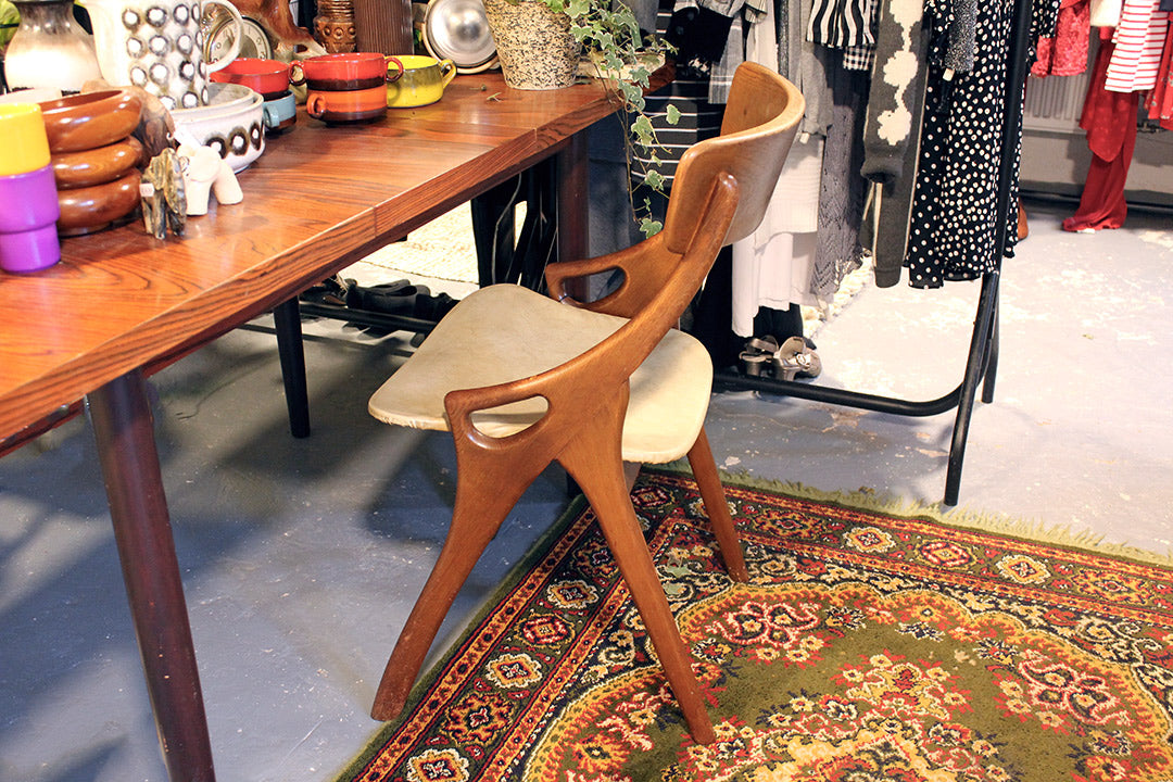 Arne Hovmand Olsen vintage eetkamerstoelen