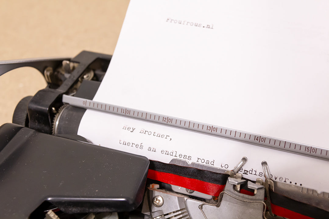 Brother Deluxe 220 typemachine zwart