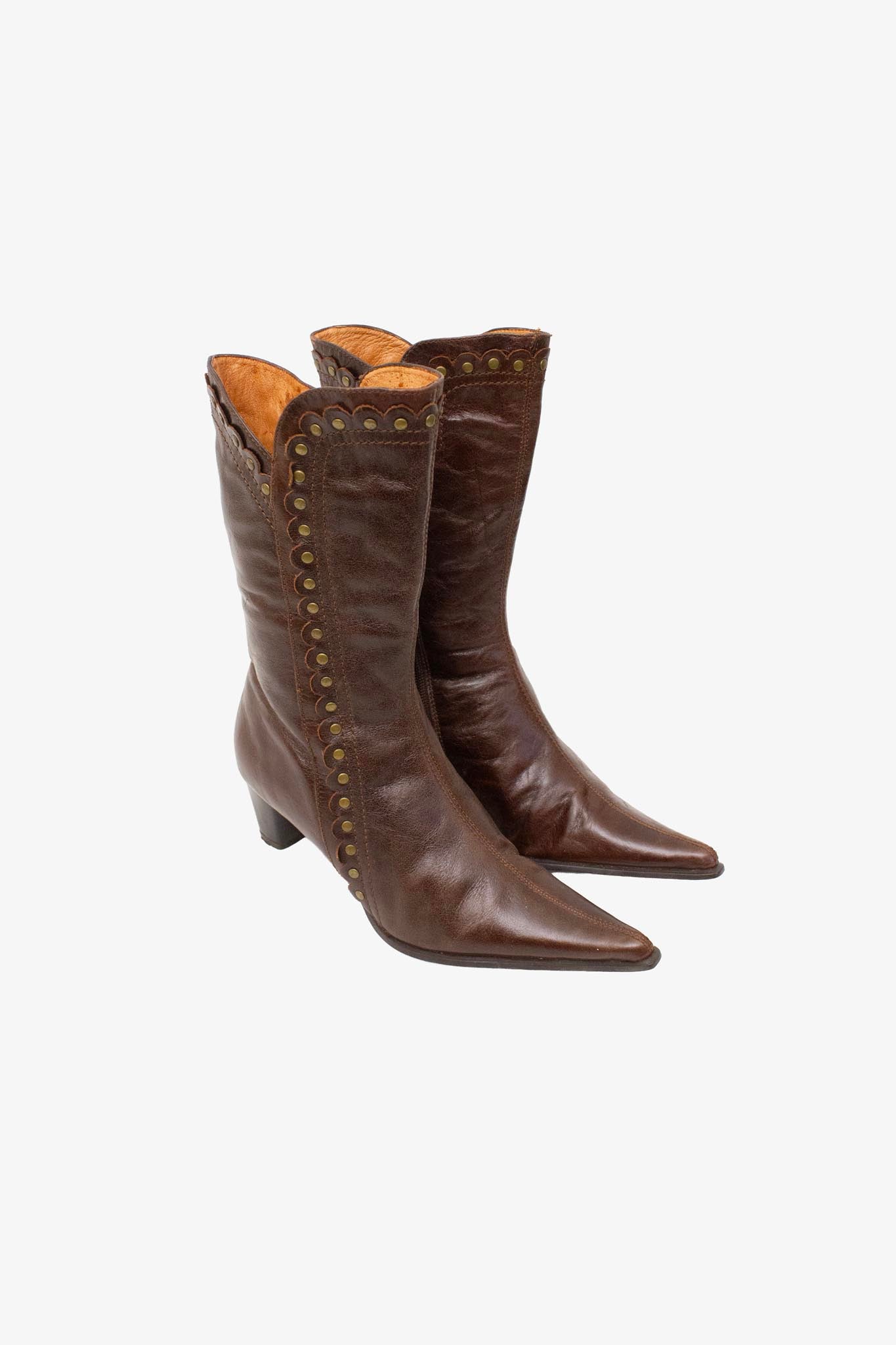 Bruine leren pointy studded laarsjes maat 36