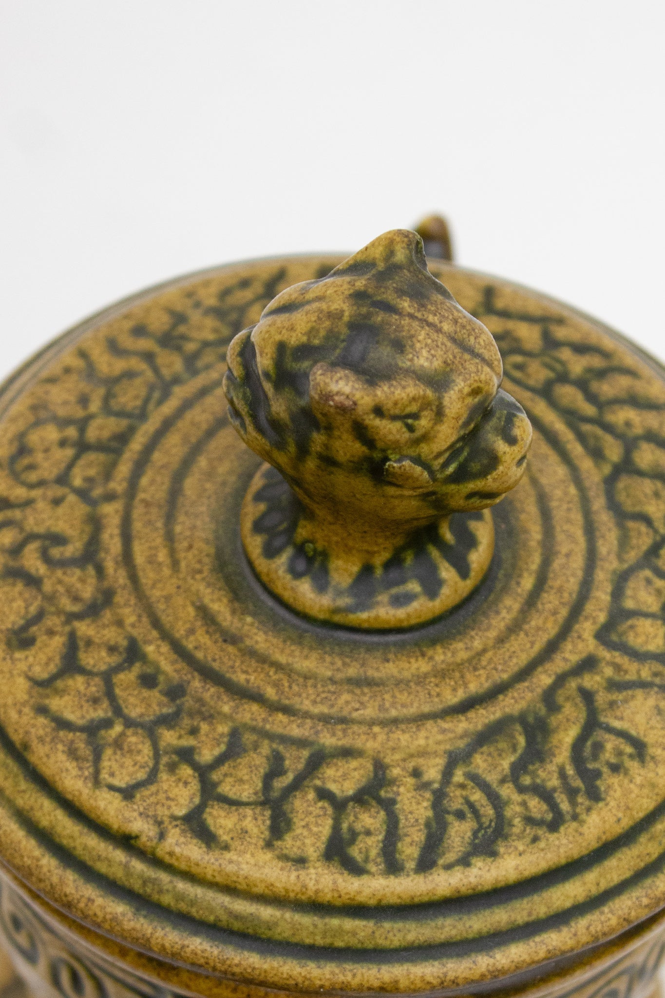 Bruine 70’s Jasba pot met deksel 5065-21