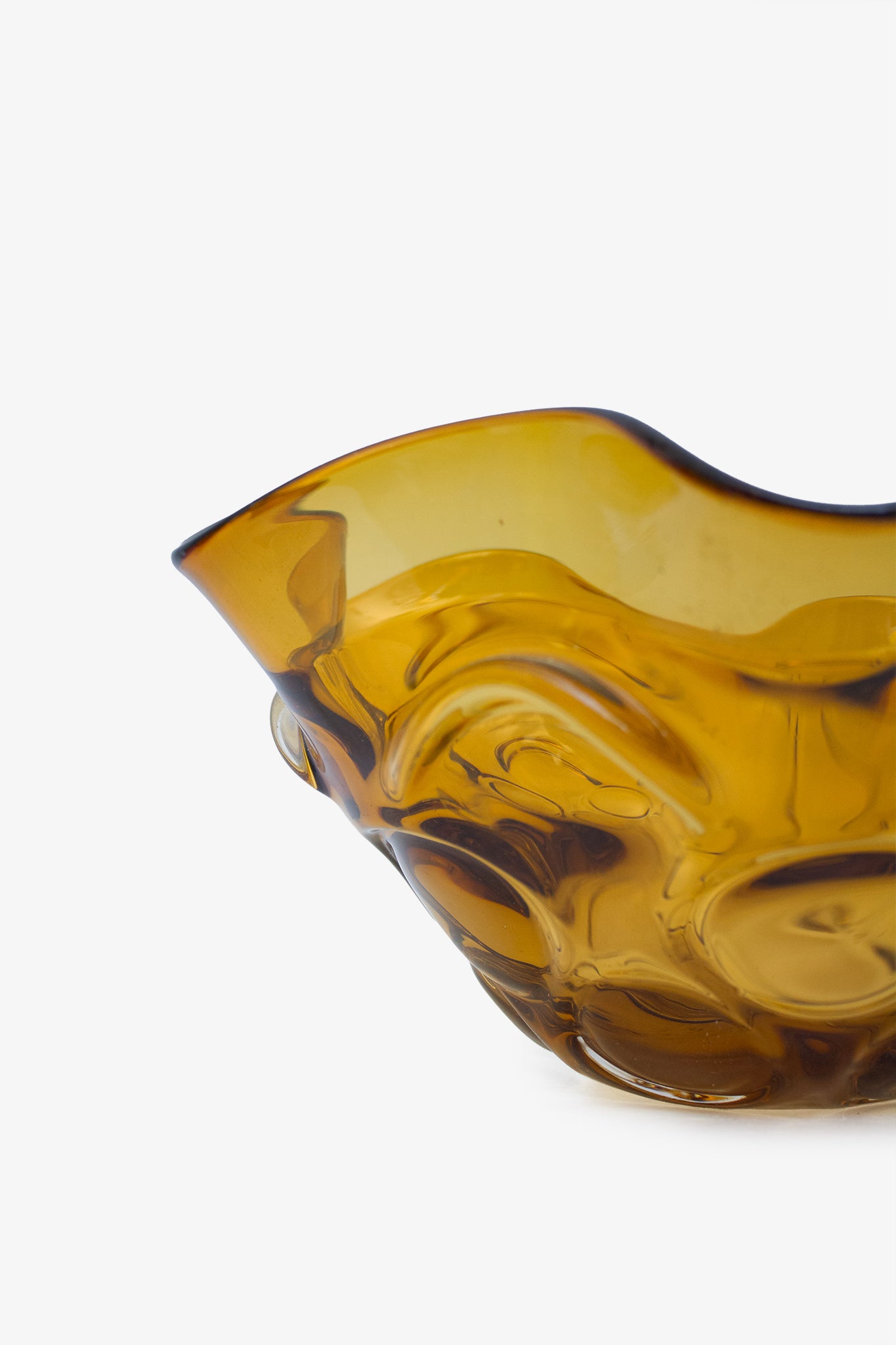 Glazen servet schaal in de stijl van Jan Beránek