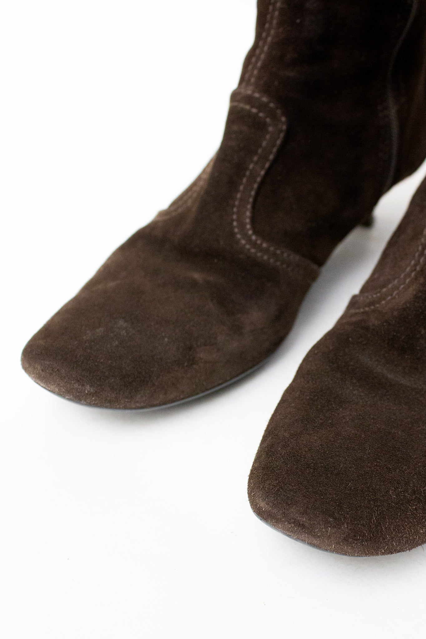 Bruine suède Tod’s kitten heel laarzen