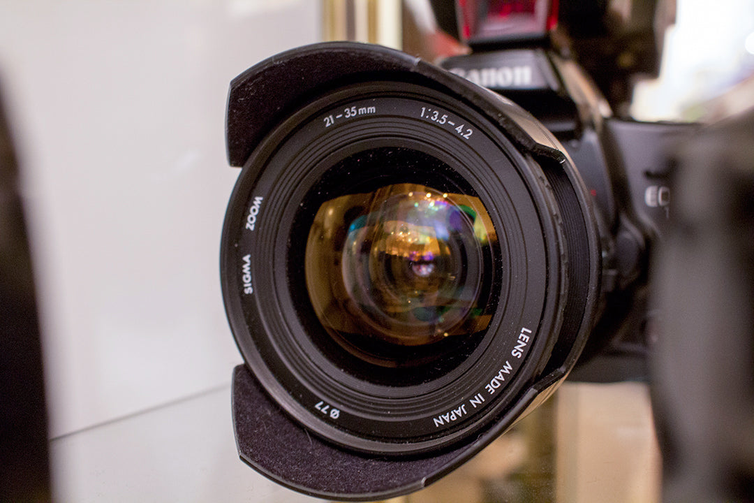 Canon EOS 10 + Sigma 21-35mm