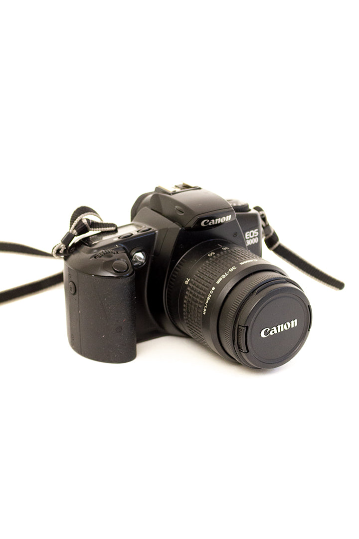 Canon EOS 3000 analoge camera + 38-76mm