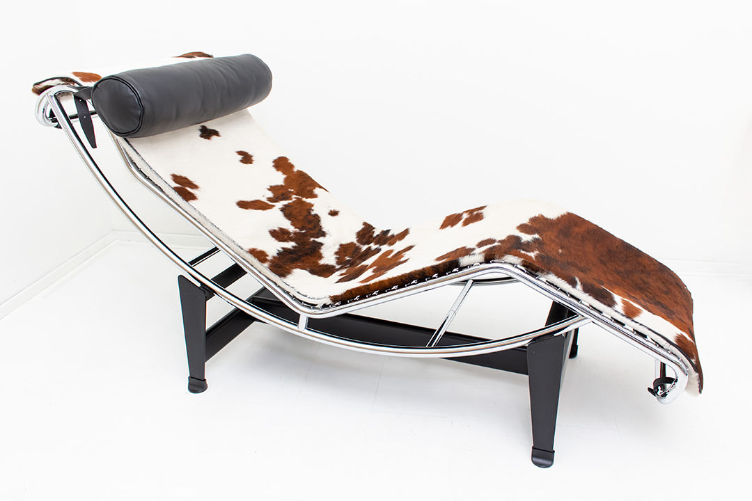 Cassina LC4 pony skin chaise longue Le Corbusier Perriand