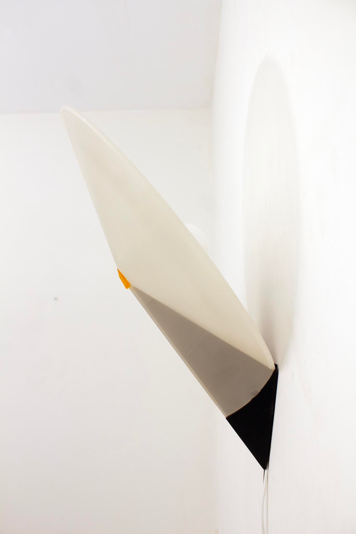 80’s Cometa wandlamp L. Stano x P. Bistacchi voor Tre Ci Luce