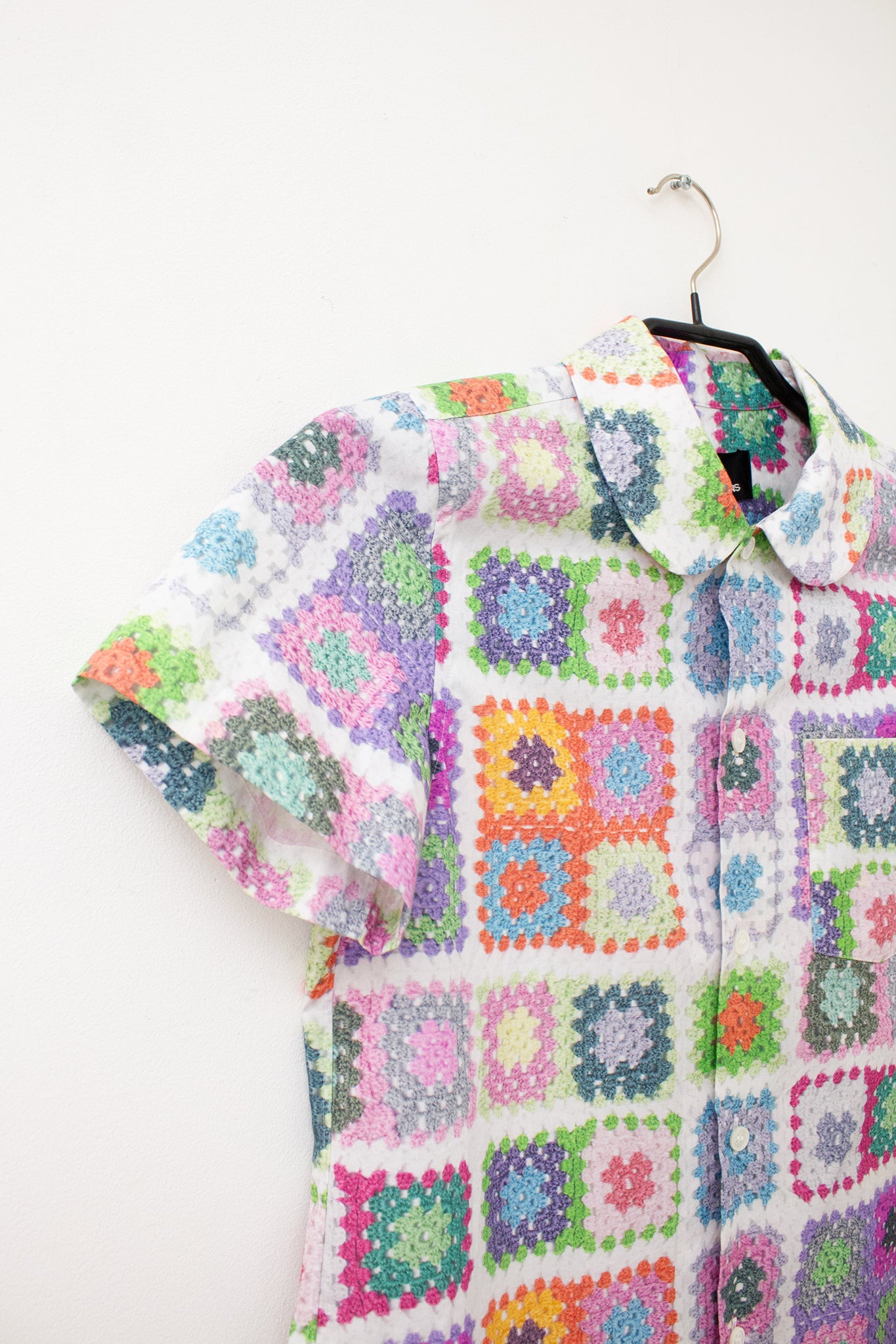 Comme des Garçons Tricot AD2017 blouse met patchwork print