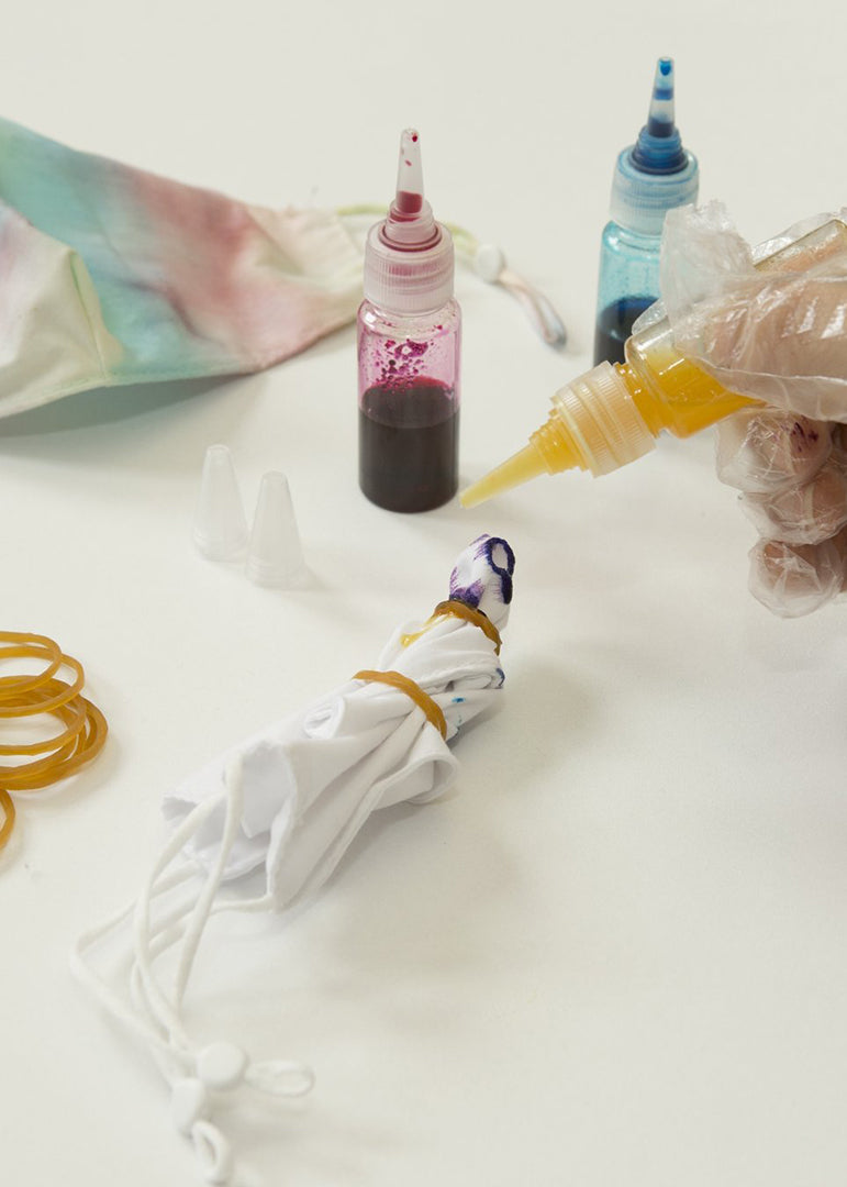 DIY kit mondkapjes tie-dye Kikkerland