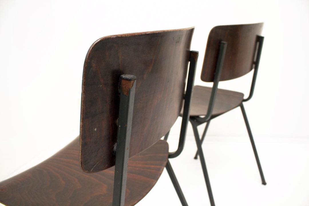 Donkerbruine schoolstoelen Marko Holland vintage