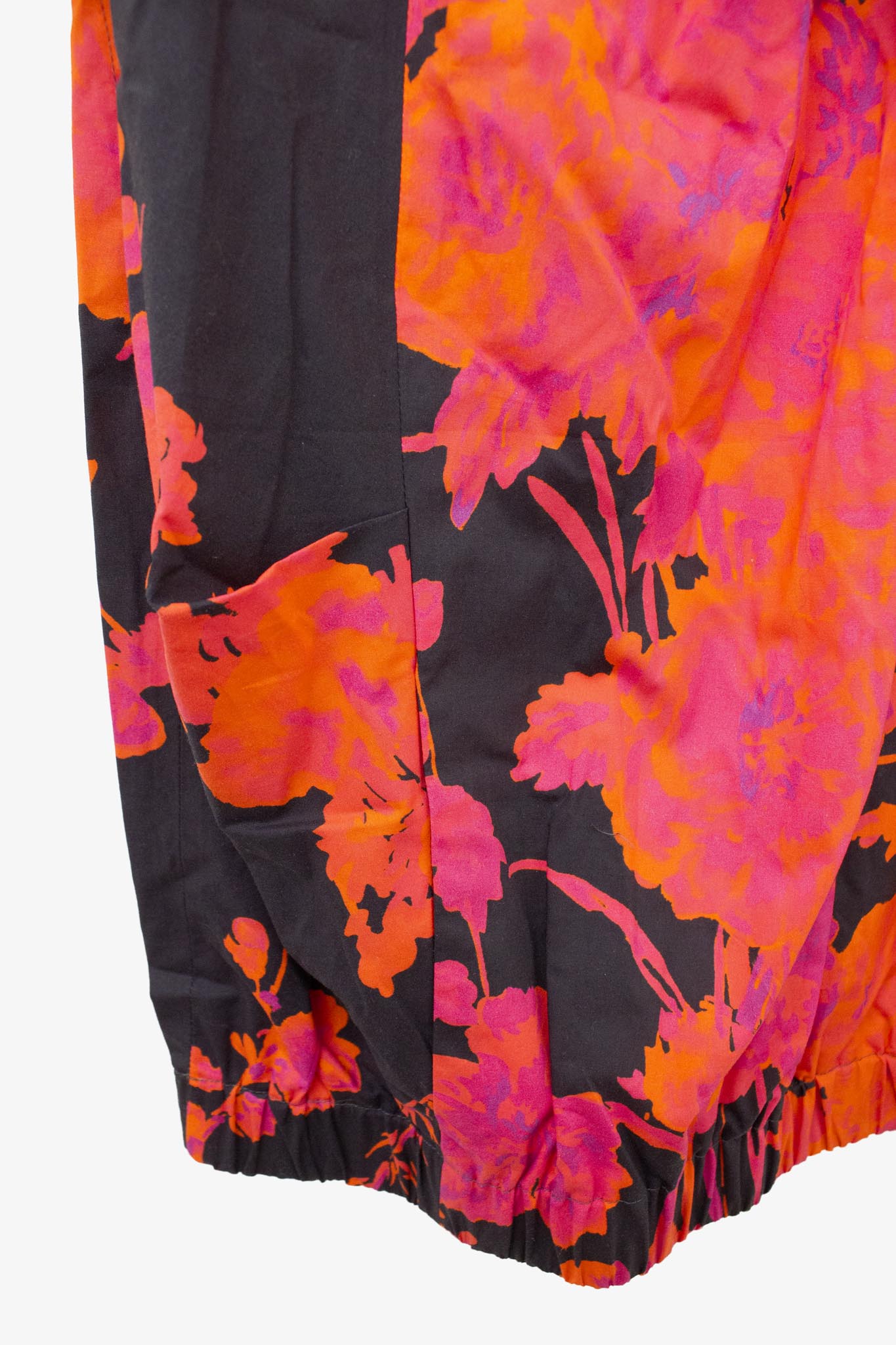 Dries van Noten katoenen top zwart met bloemenprint en schouderstrik