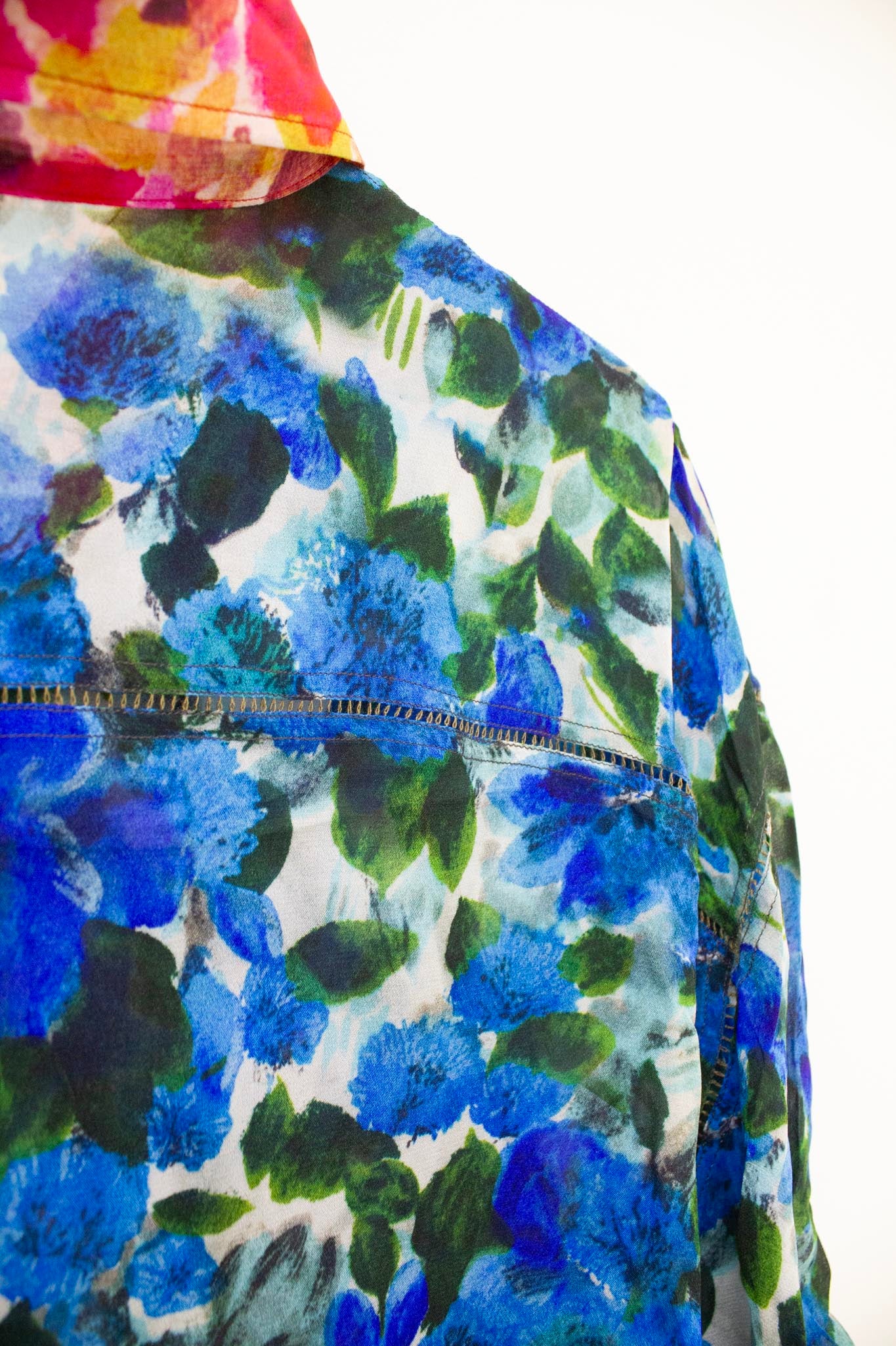 Dries van Noten bloemprint sheer blouse met opengewerkte naden
