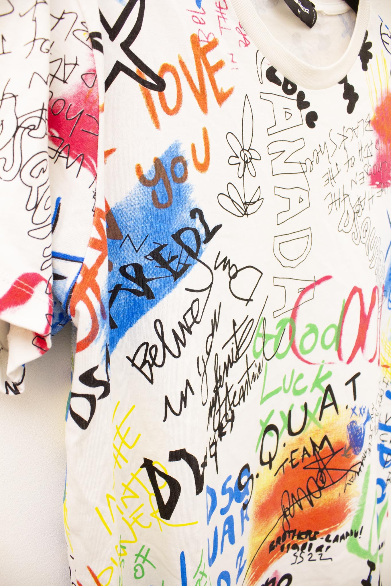 Wit Dsquared2 t-shirt met graffiti print