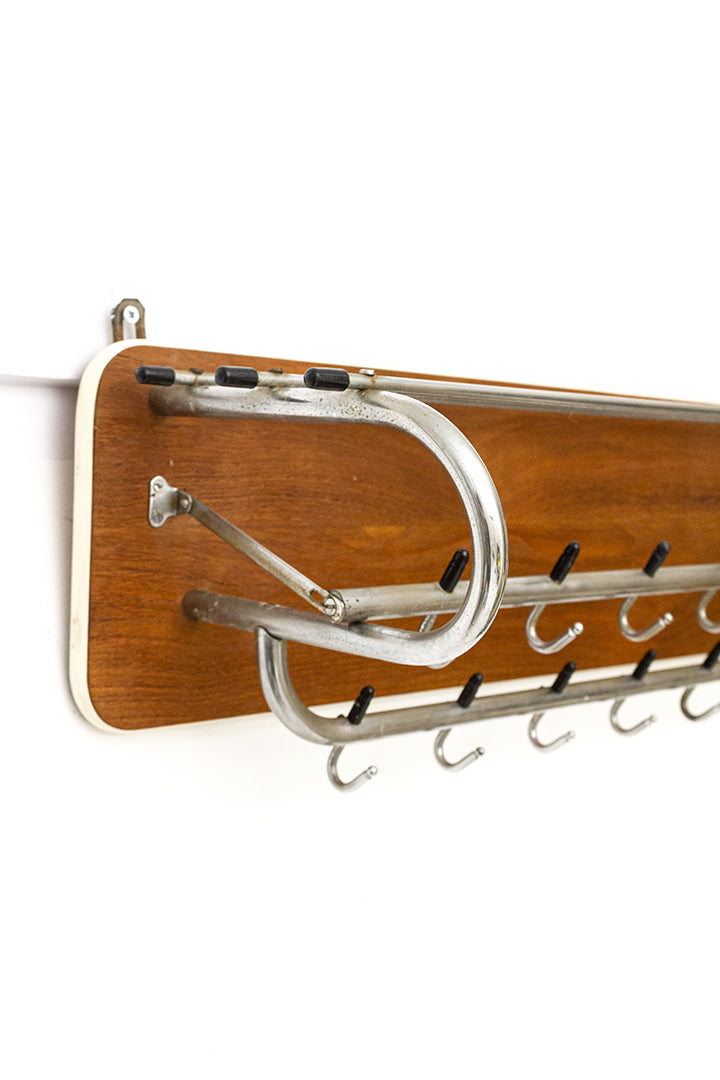 Dubbele wandkapstok jaren 60 teak-fineer met hoedenplank