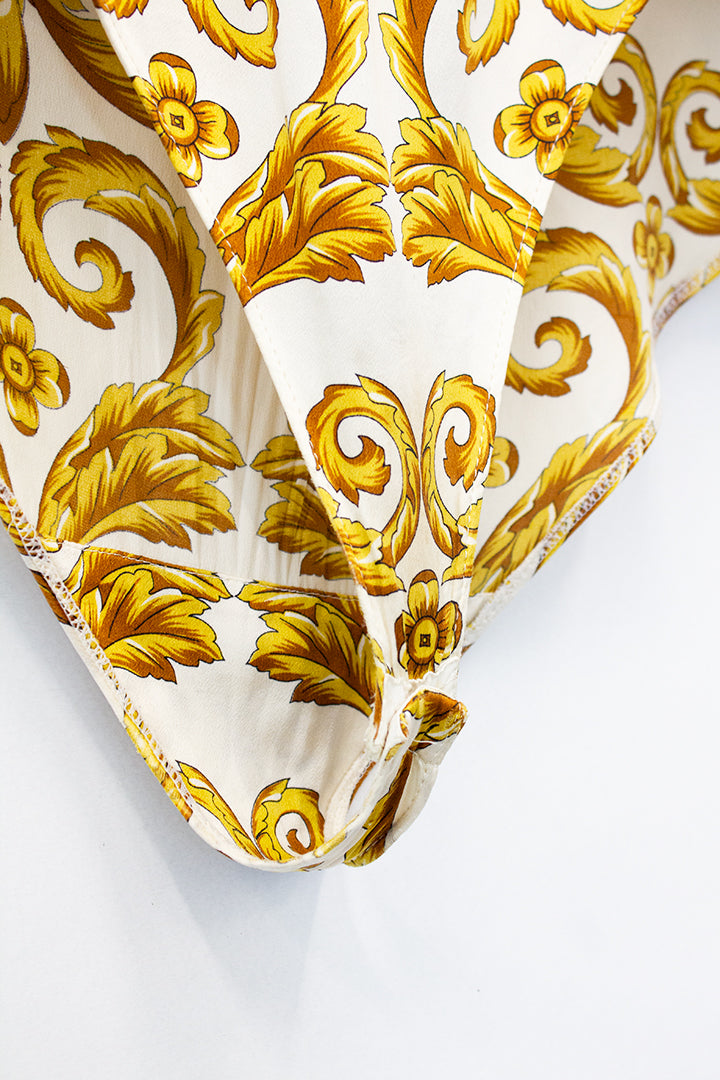 Escada body van zijde met gouden barok-print
