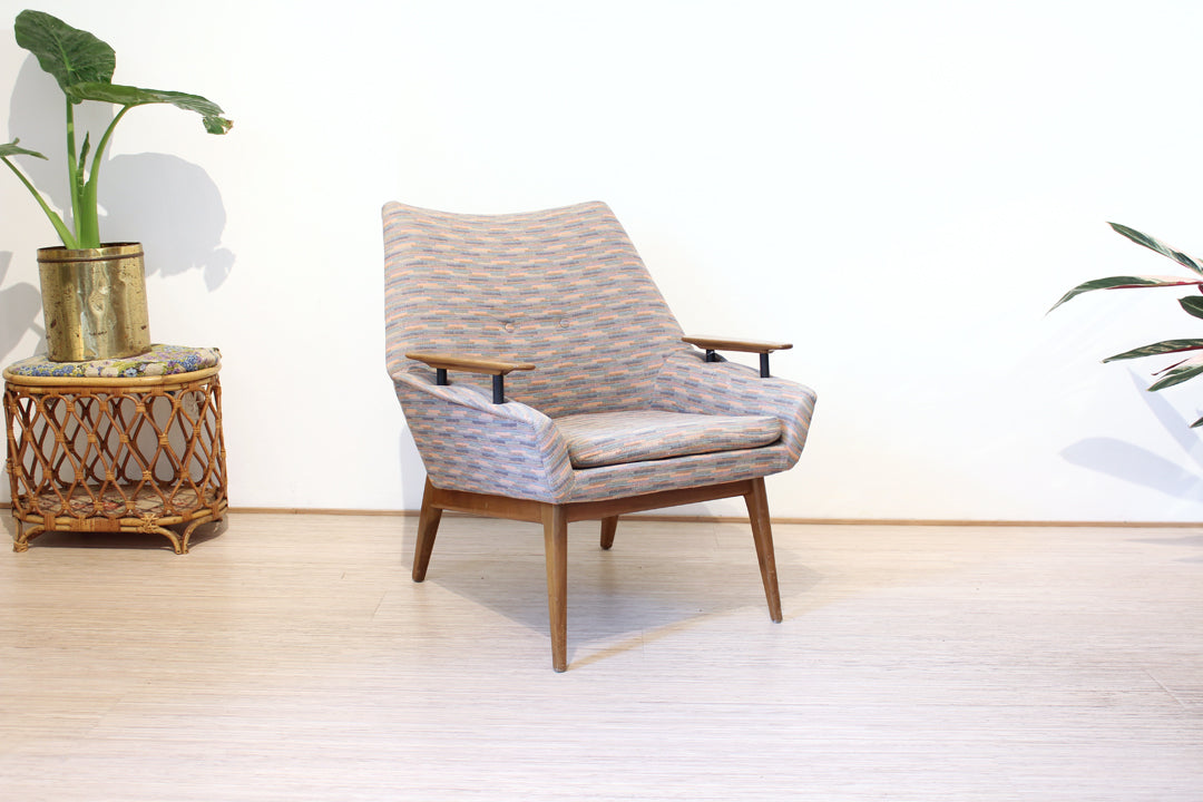 Fifties pastel-kleurige fauteuils met zwevende armleuningen