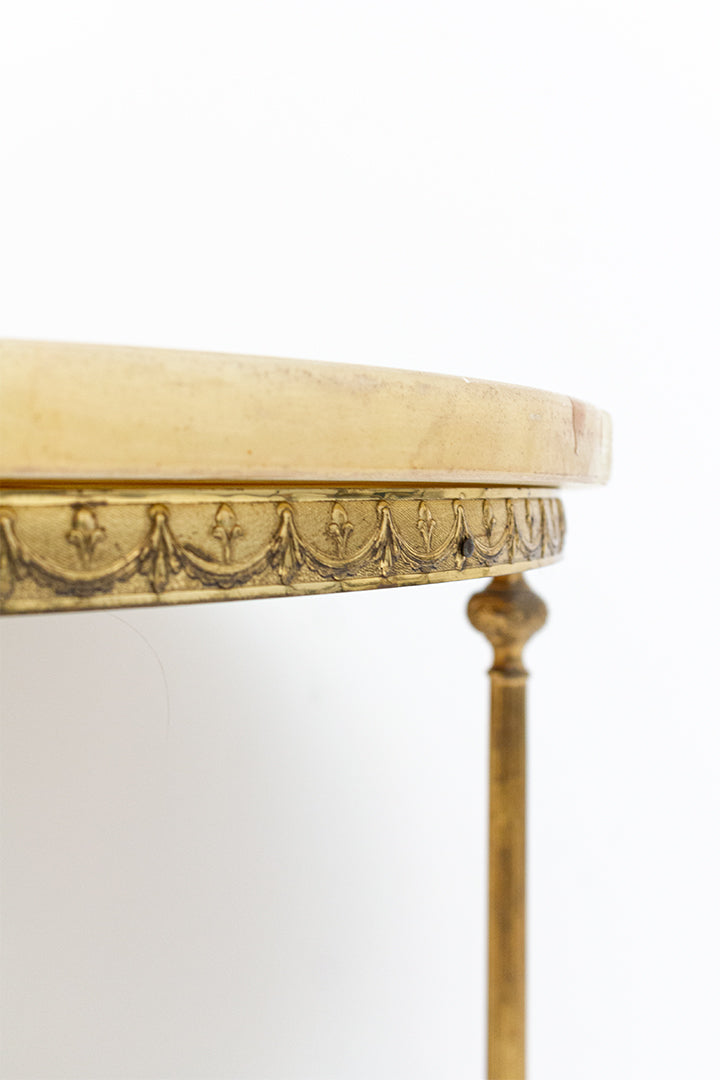 Franse marmeren bijzettafel met messing onderstel