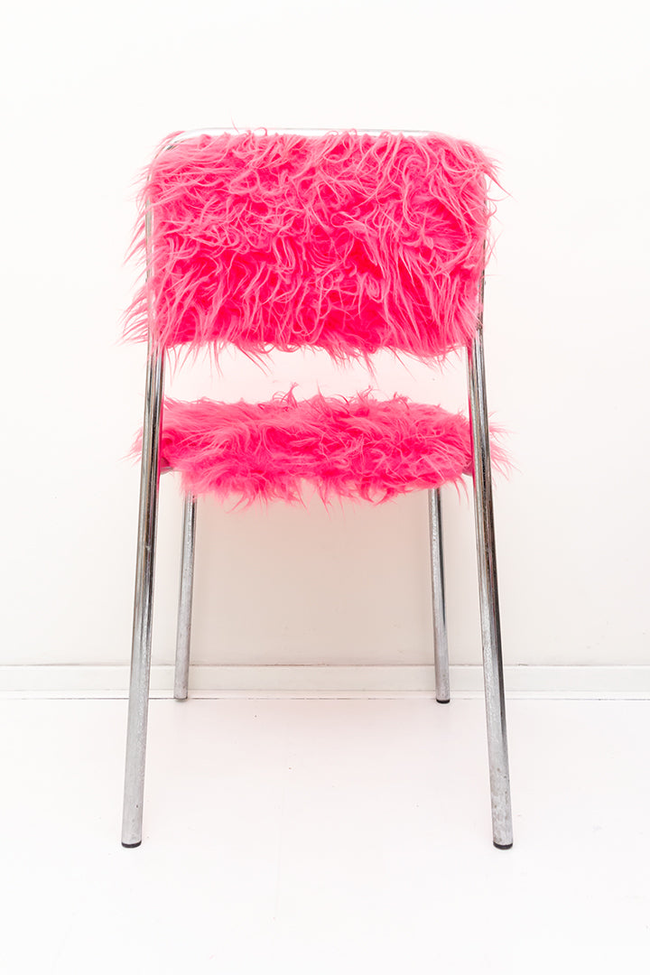Furry stoel met verchroomd buisframe neon roze