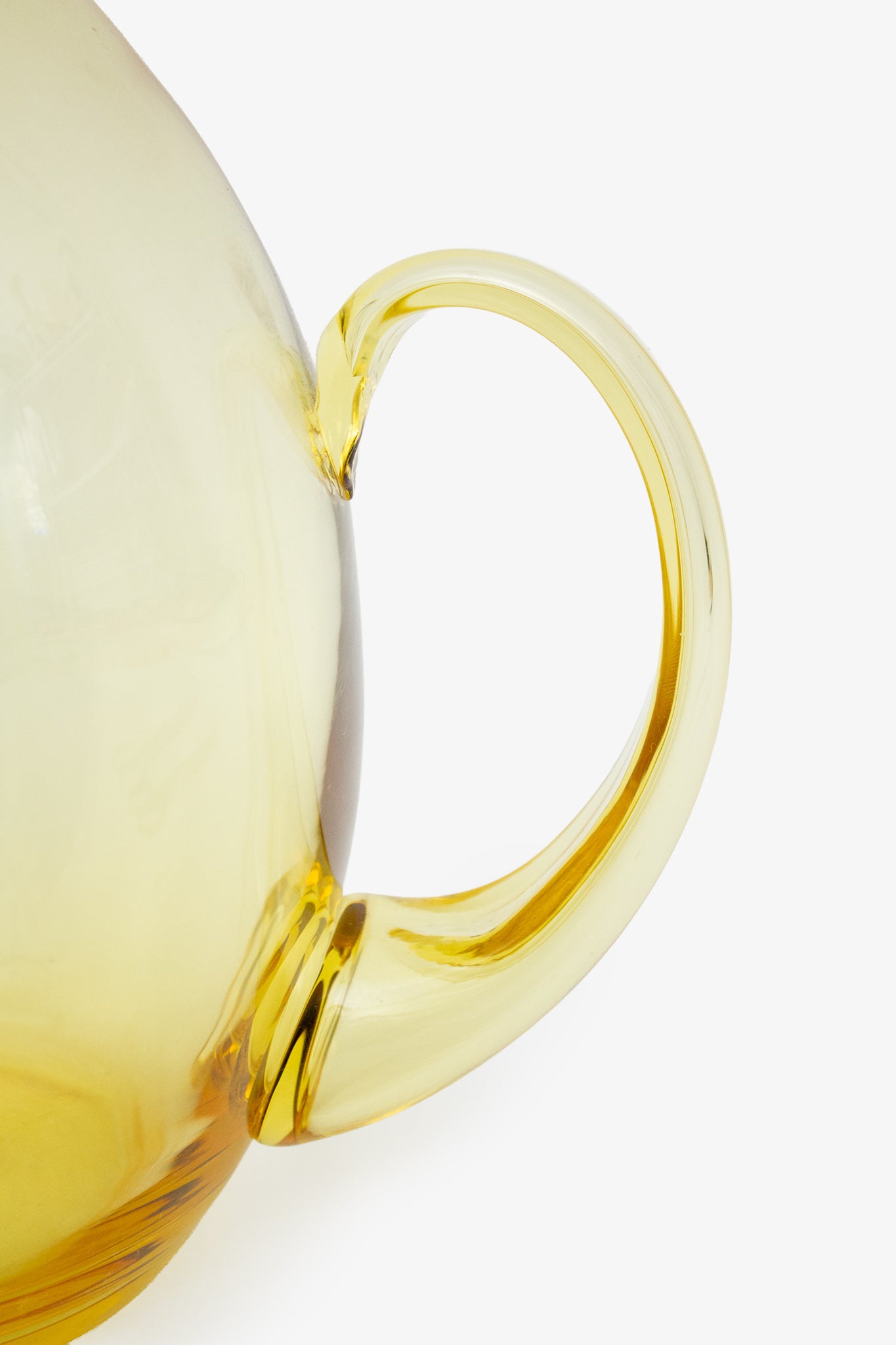 Gele vintage glazen ‘kanarie’ karaf