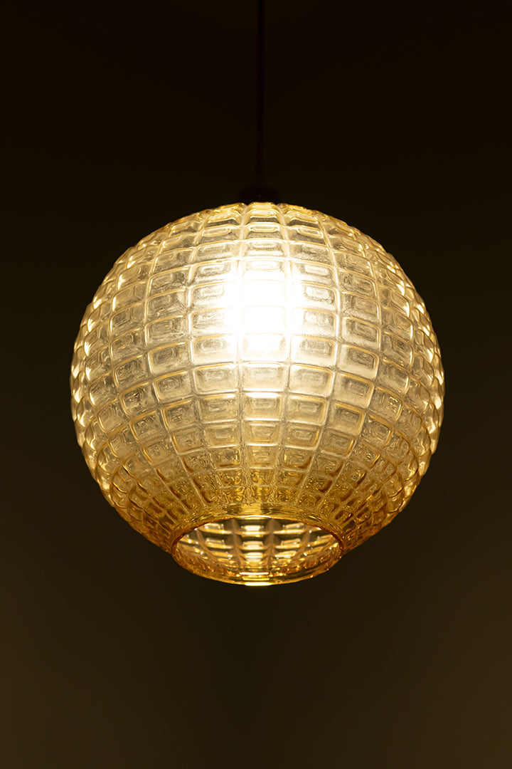 Globe hanglamp jaren 70 amberkleurig in Aloys F Gangkofner-stijl