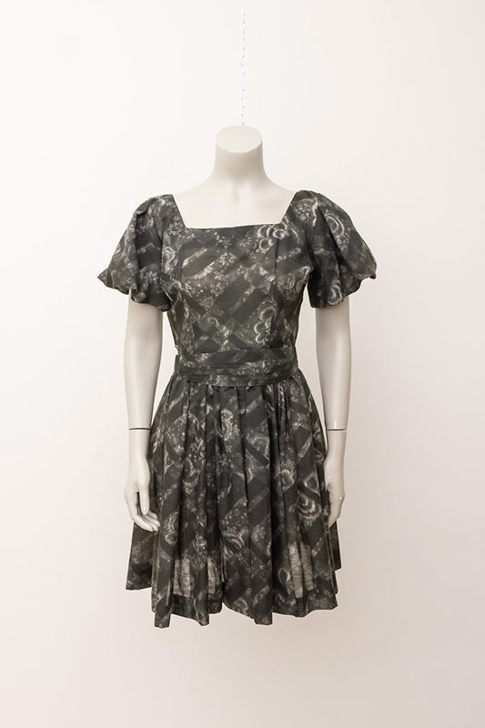 Grijze vintage jurk met pofmouwtjes en ceintuur Jonathan Logan