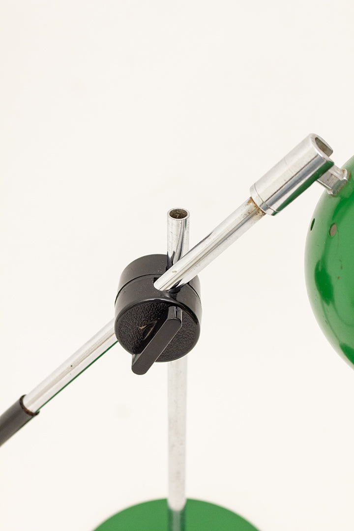 Groene vintage bureaulamp met bolvormige kap