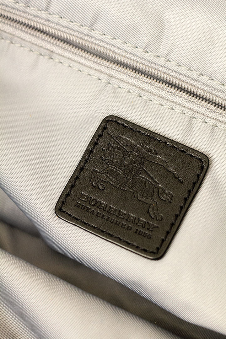 Grote Burberry Buckleigh tas grijs/wit/zwart