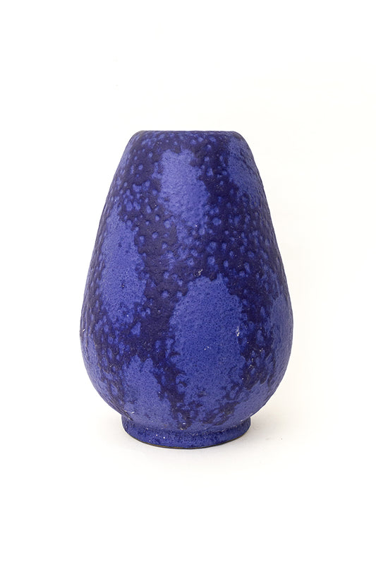Grote handgemaakte vaas van blauw geglazuurd keramiek