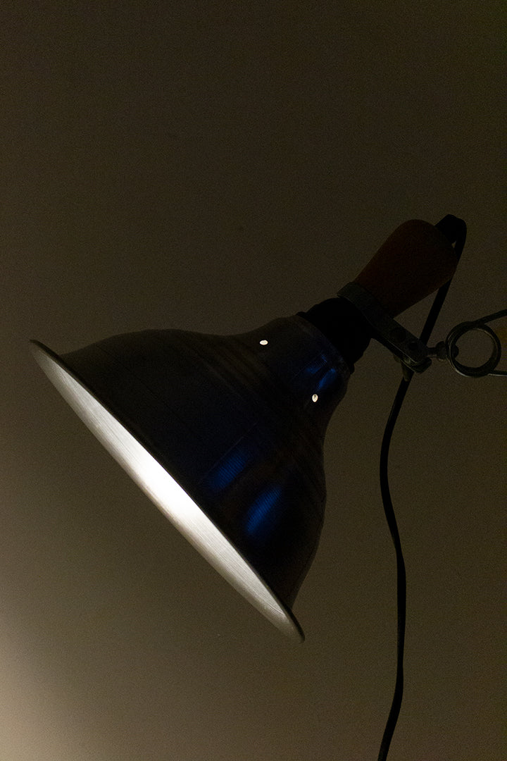 Grote vintage klemlamp hout en aluminium Ikea jaren 90