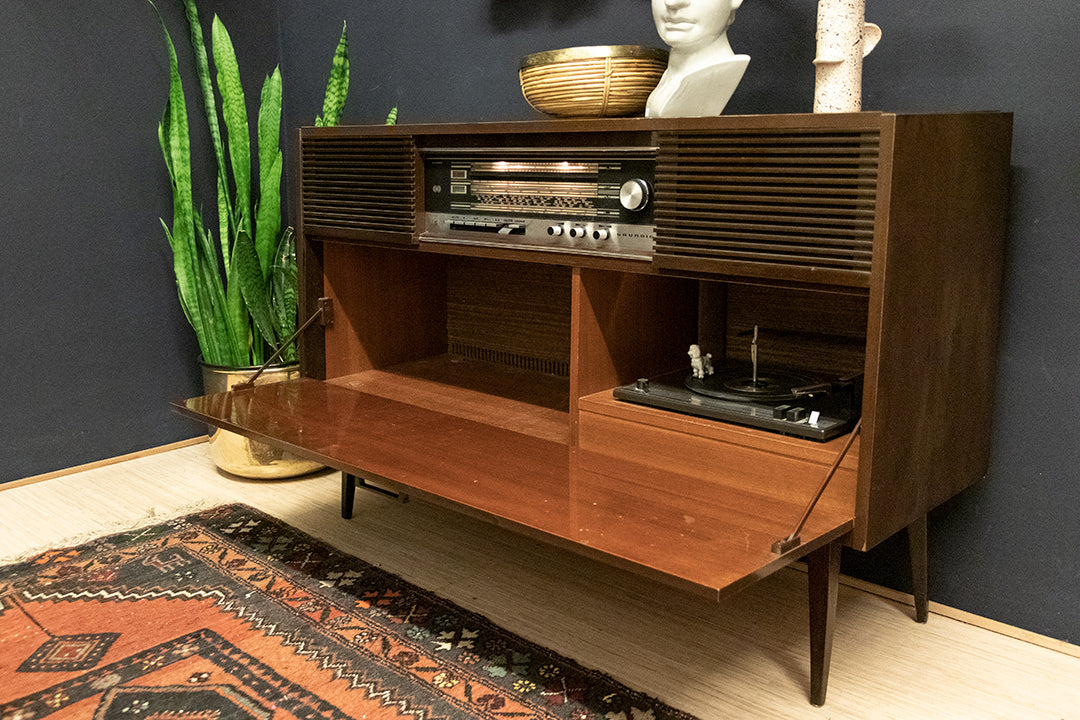 Grundig KS 1550 a vintage radiomeubel donker houtfineer