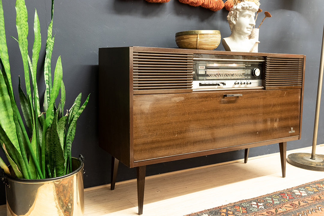 Grundig KS 1550 a vintage radiomeubel donker houtfineer