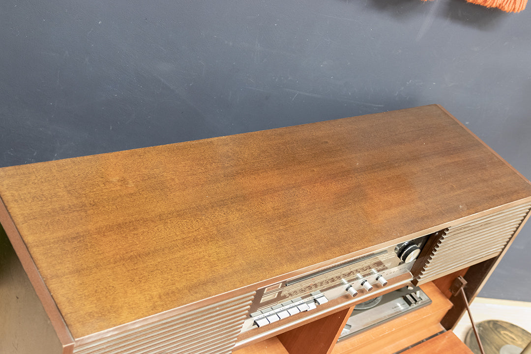 Grundig KS 1550 a vintage radiomeubel donker houtfineer