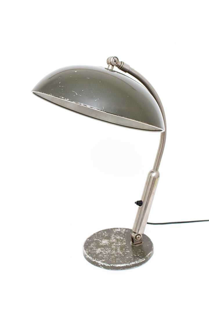 Hala Busquet P-144 legergroene bureaulamp jaren 50 landmacht
