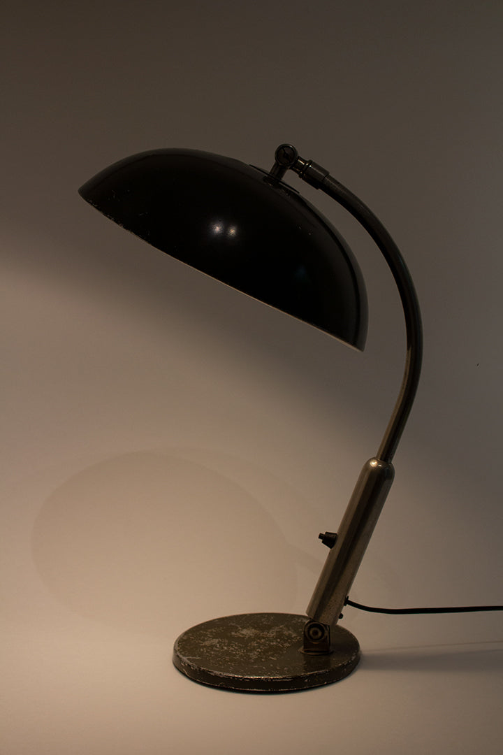 Hala Busquet P-144 legergroene bureaulamp jaren 50 landmacht