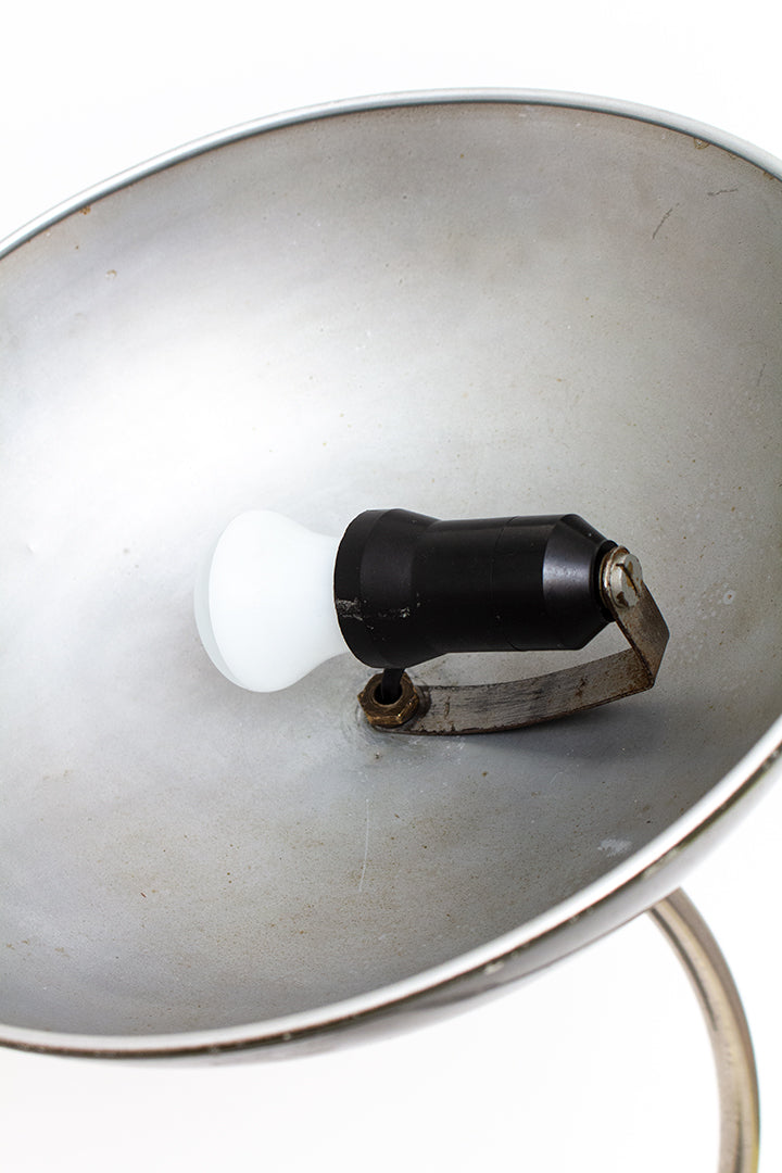 Hala Busquet P-144 legergroene bureaulamp jaren 50 landmacht