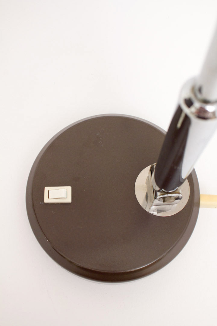 Jaren 70 bruine bureaulamp Hala Busquet p-144 look