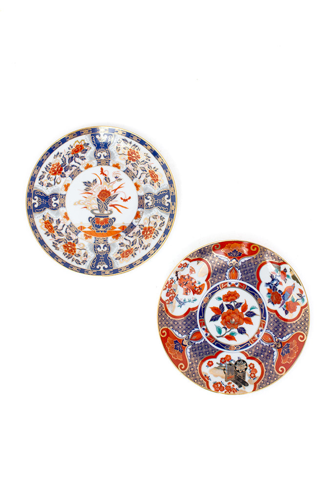 Handgeschilderde bordjes van porselein in Japanse Imari stijl
