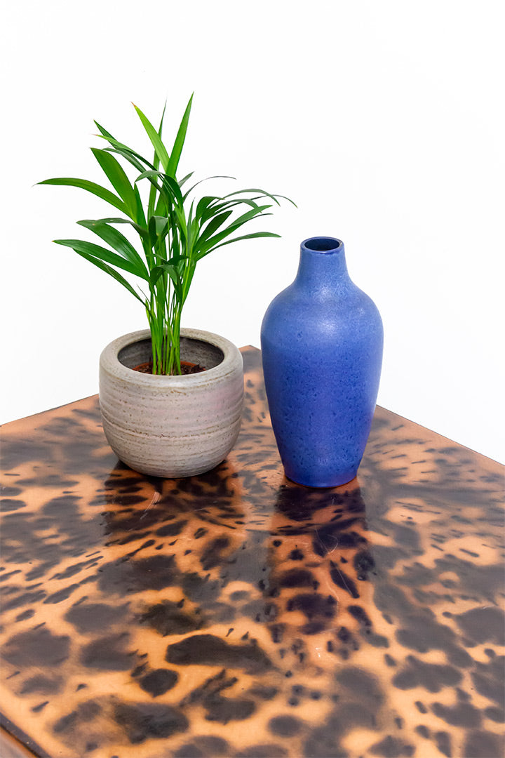 Hollywood Regency koperkleurige cheetah salontafel
