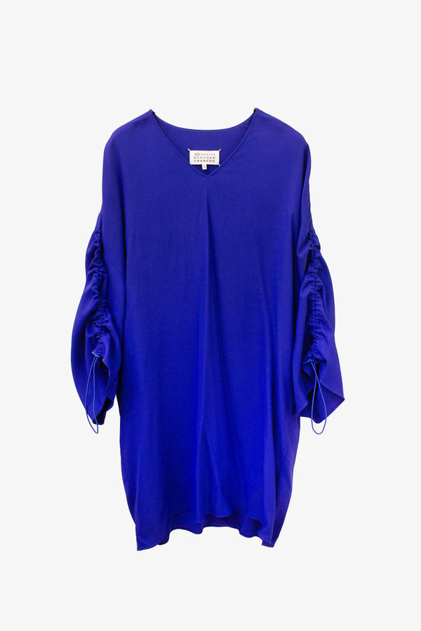 Kobaltblauwe Margiela MM1 2019 jurk met ceintuur