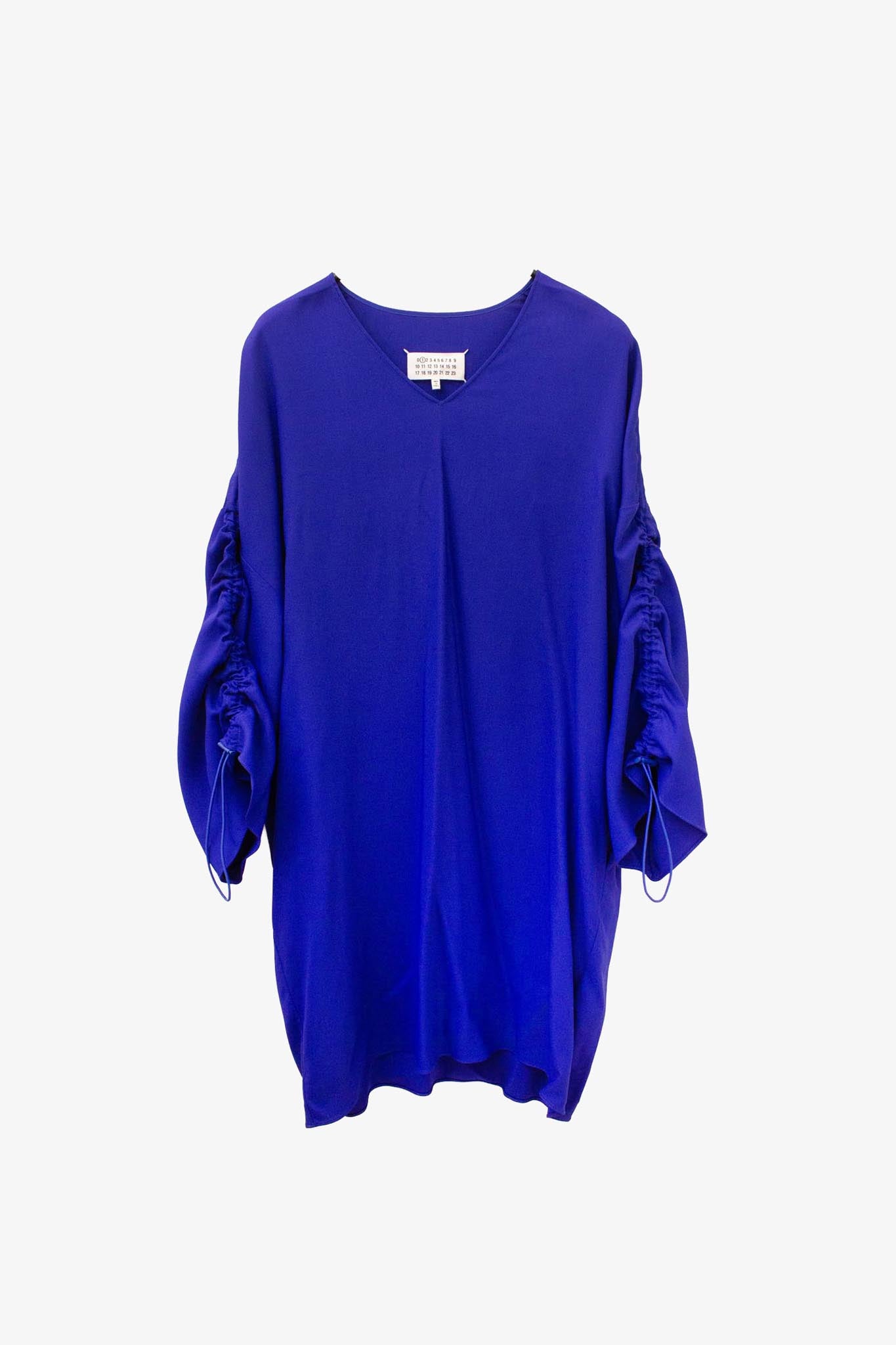 Kobaltblauwe Margiela MM1 2019 jurk met ceintuur