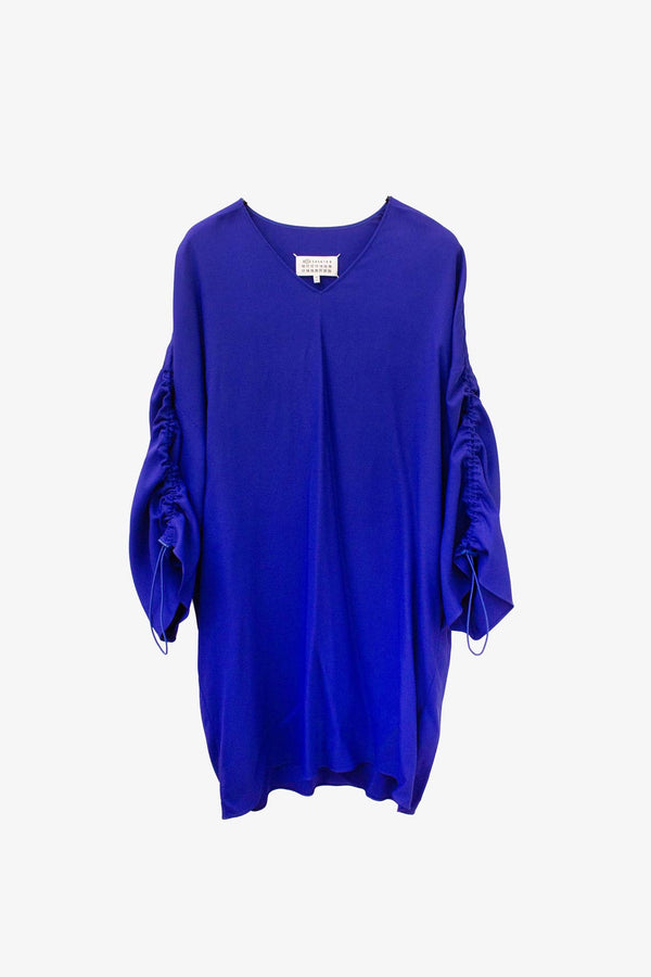 Kobaltblauwe Margiela MM1 2019 jurk met ceintuur