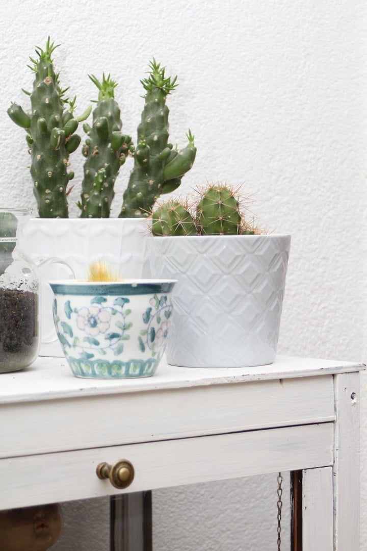Vintage ijsblauwe facet bloempot