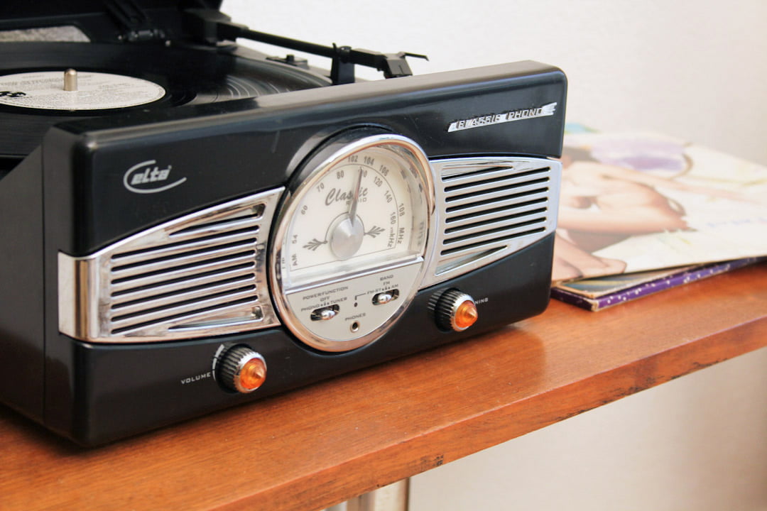 Elta retro platenspeler + radio