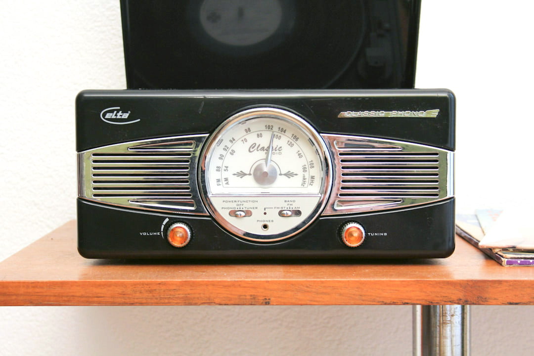Elta retro platenspeler + radio
