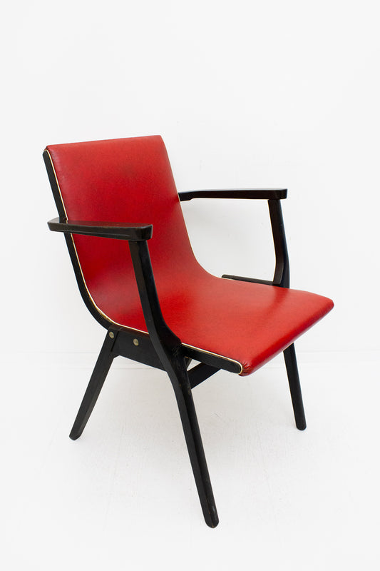 Jaren 50 rode Stako stoel door Meubelfabriek ‘De Toekomst’