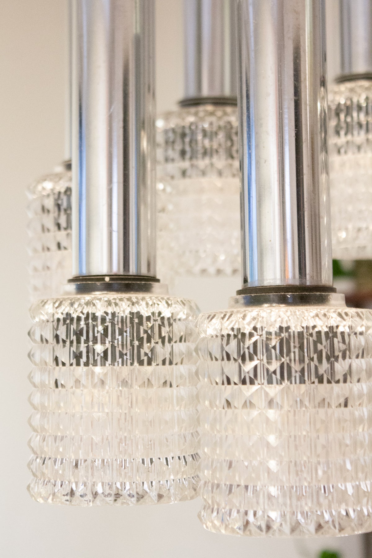 Jaren 60 cascade hanglamp met 7 glazen kelken